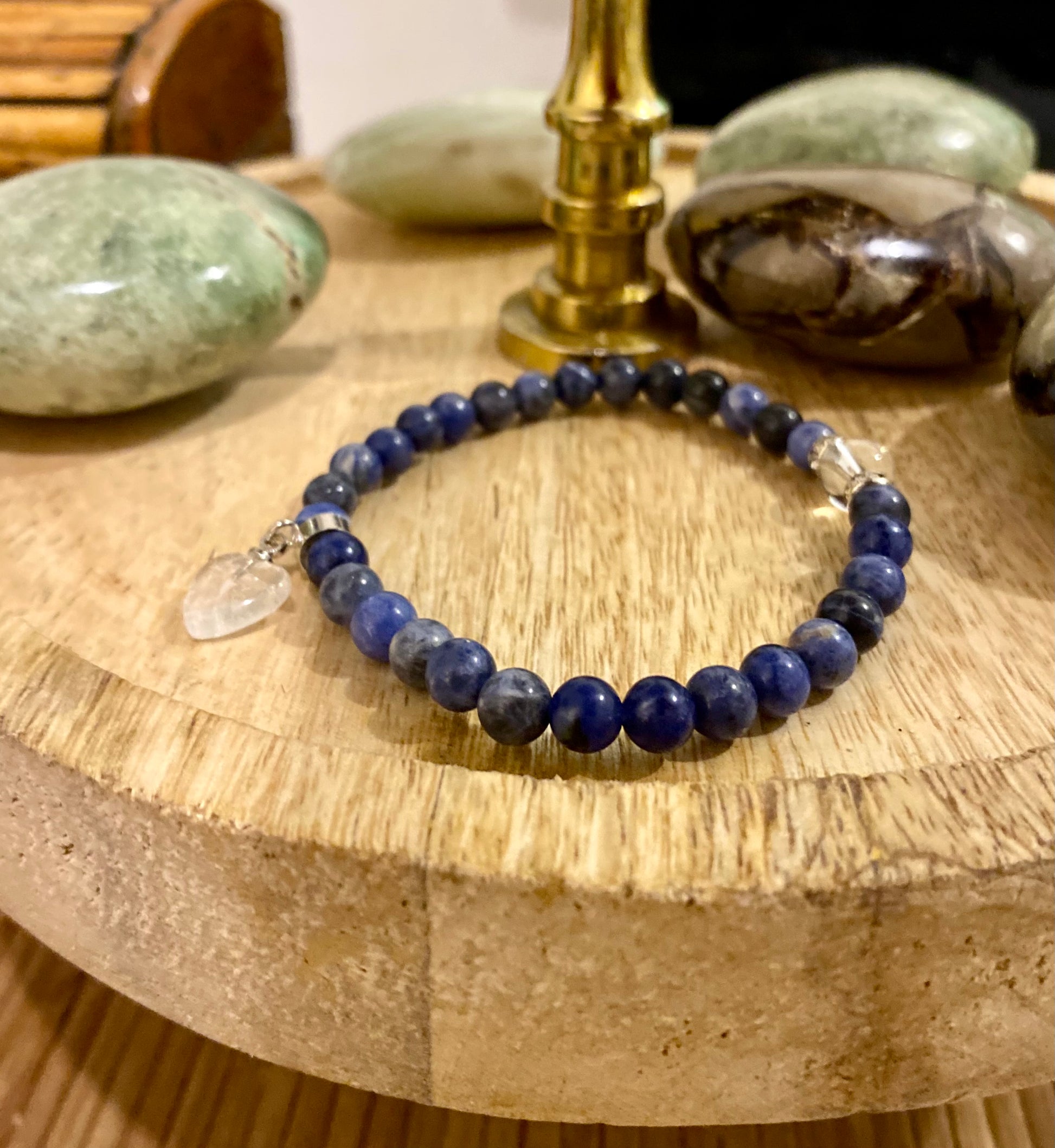 Bracelet en Sodalite + Coeur et perle en Cristal de Roche 6 mm