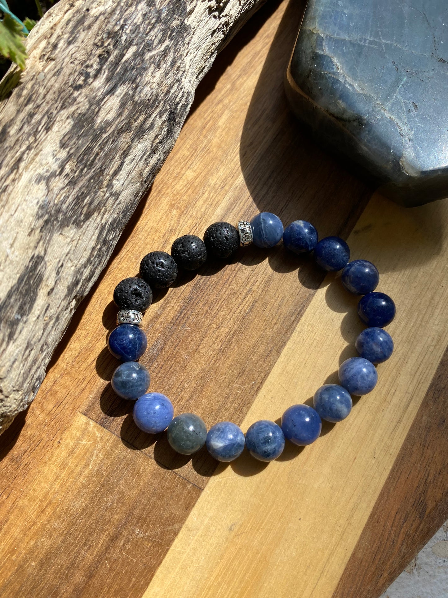 Bracelet en Sodalite + Pierre de Lave 10 mm 20 cm