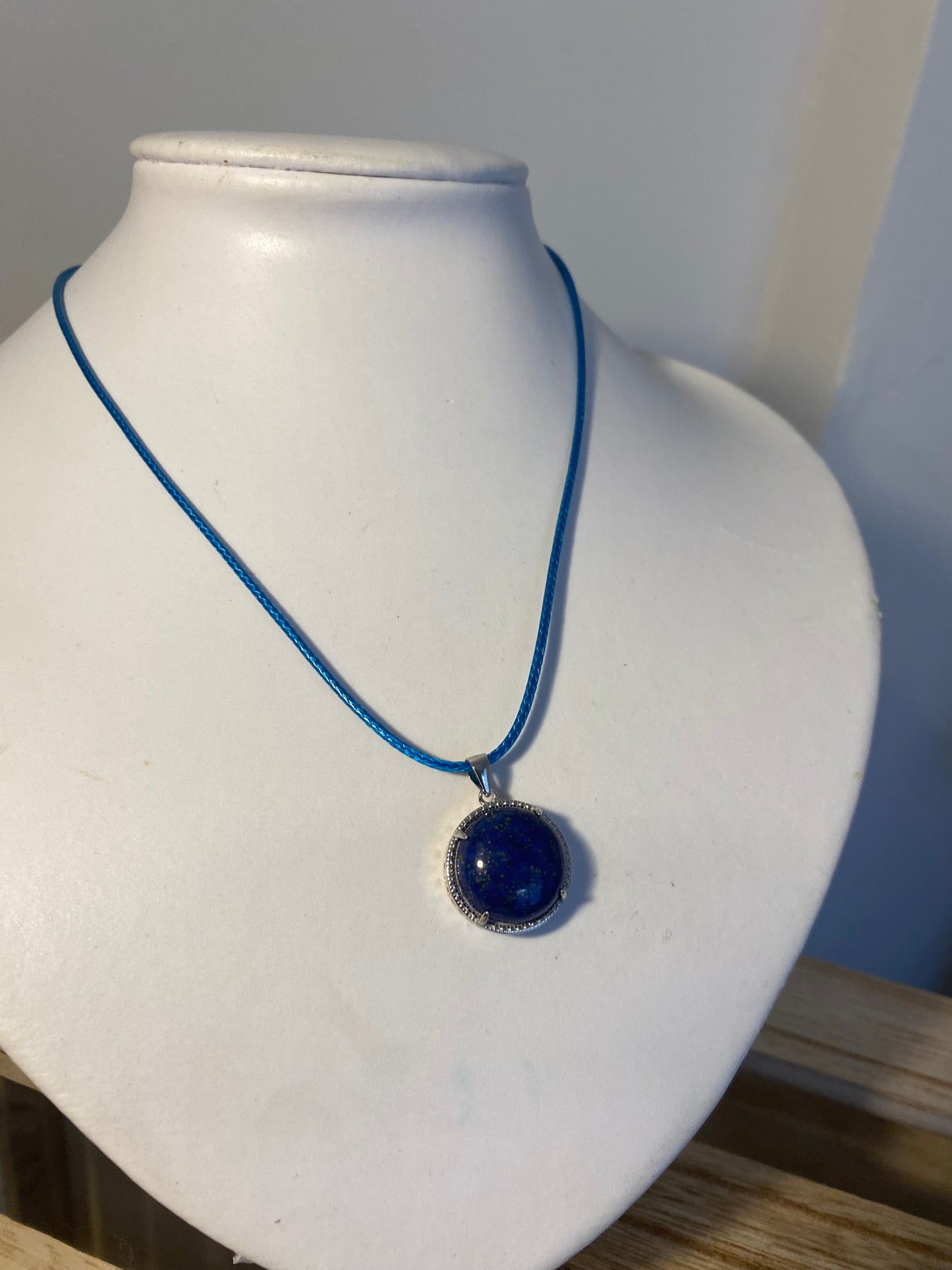 Pendentif Lapis Lazuli avec Cordon 16 mm