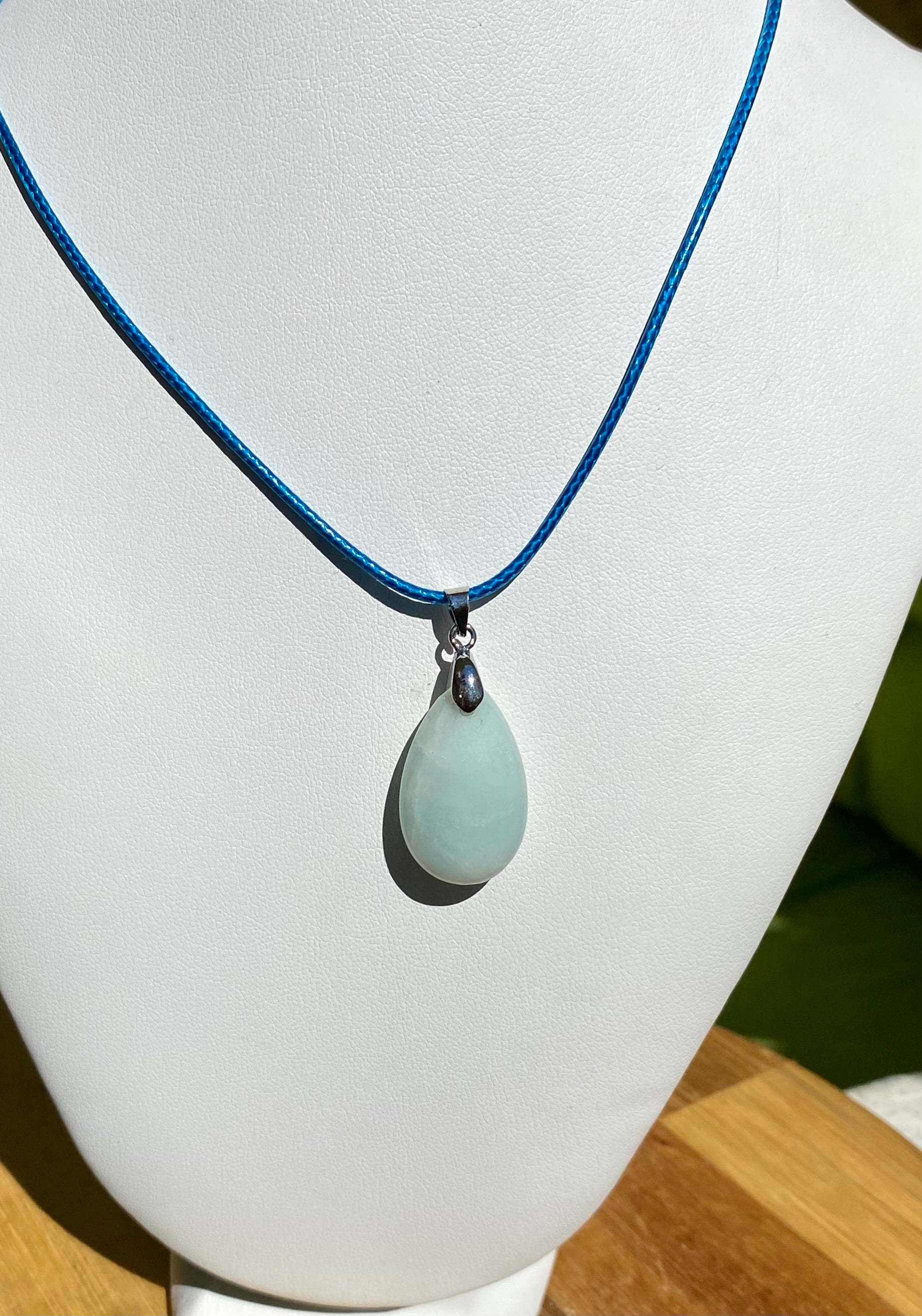 Pendentif en Amazonite avec cordon